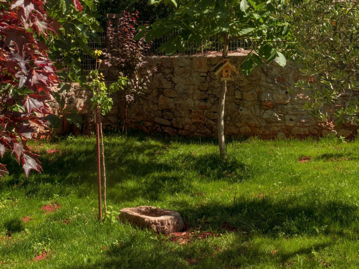 Vintage Stone-Built Country Cottage In Richea Kouloureika Luaran gambar