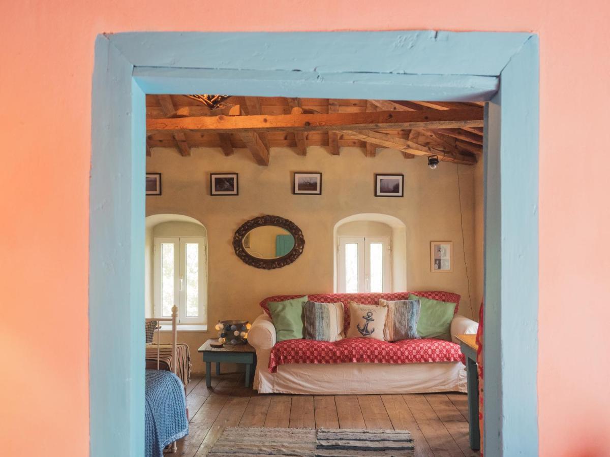 Vintage Stone-Built Country Cottage In Richea Kouloureika Luaran gambar