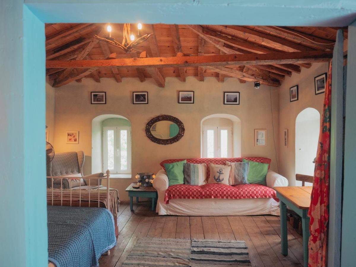 Vintage Stone-Built Country Cottage In Richea Kouloureika Luaran gambar