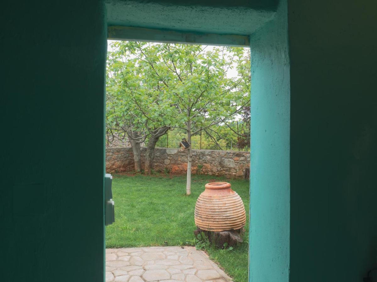Vintage Stone-Built Country Cottage In Richea Kouloureika Luaran gambar